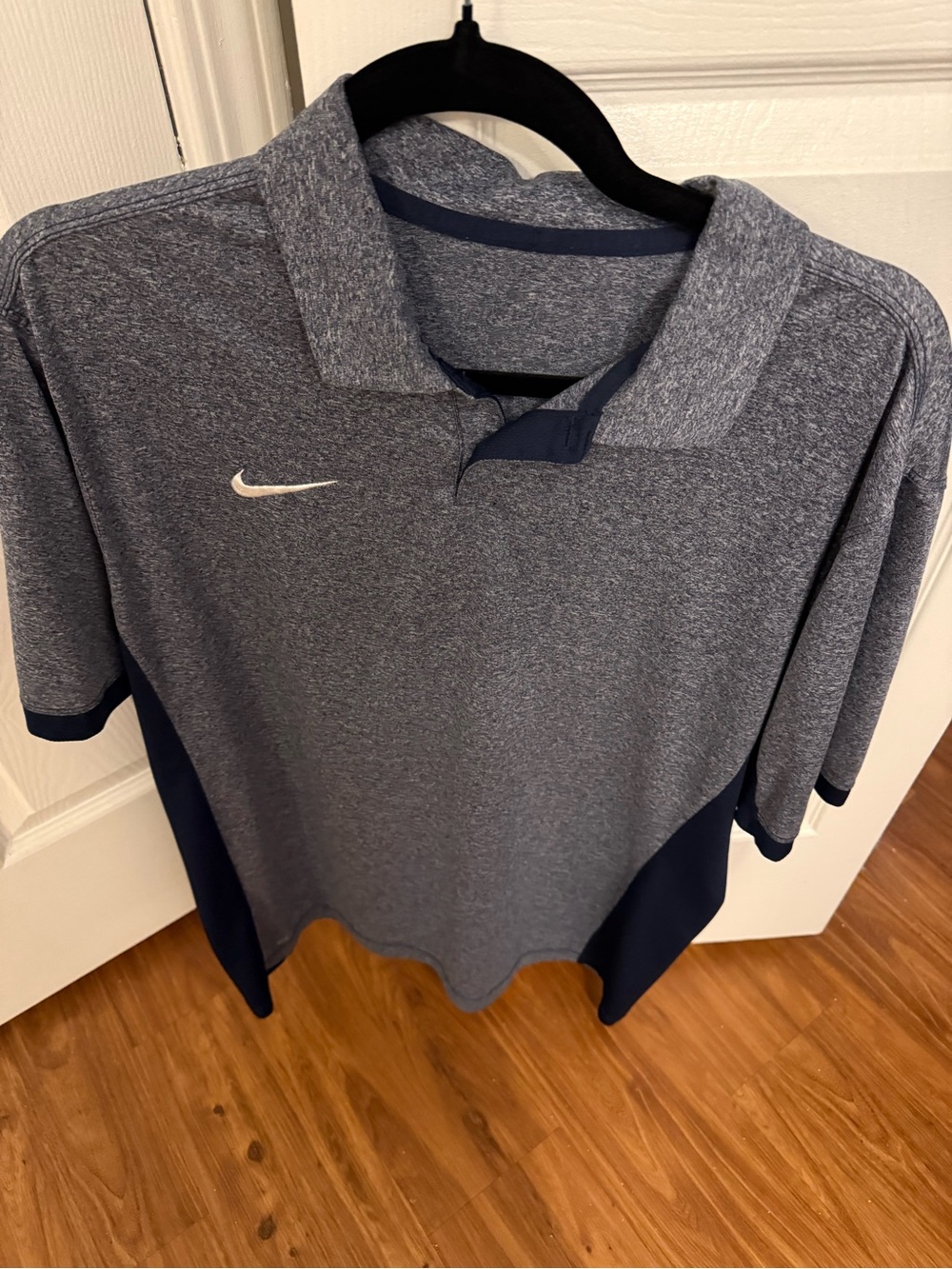 Nike Men’s Heather Gray and Navy Performance Polo men’s large